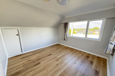 Photo of property in 71 Sylvan Avenue, Northcote, Auckland, 0627