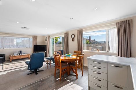 Photo of property in 124 Argyle Street, Mosgiel, 9024