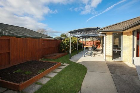 Photo of property in 5 Nobleman Place, Hamilton East, Hamilton, 3216