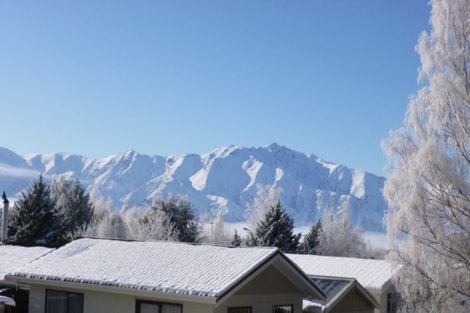 Photo of property in 16 Black Peak Road, Omarama, 9412