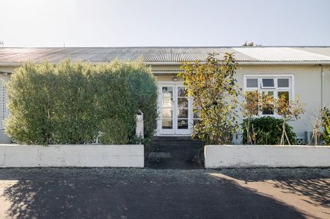 Photo of property in 3/5 Ward Street, Palmerston North, 4410
