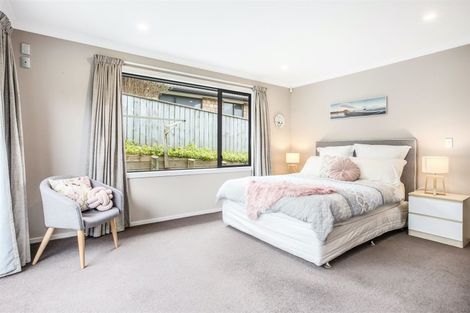 Photo of property in 12 Aotea Drive, Aotea, Porirua, 5024