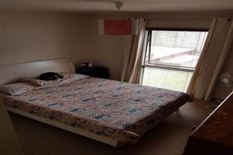 Photo of property in 1 Syntax Place, Conifer Grove, Takanini, 2112