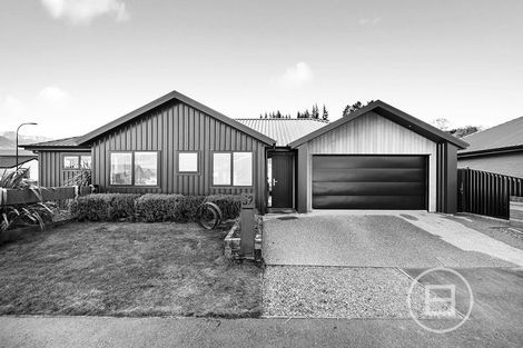 Photo of property in 52 Peterley Road, Lower Shotover, Queenstown, 9304