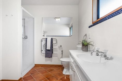 Photo of property in 15c Waiwetu Street, Fendalton, Christchurch, 8052