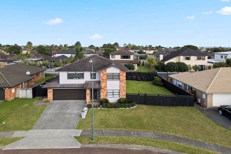 Photo of property in 21 Bellshill Close, Wattle Downs, Auckland, 2103