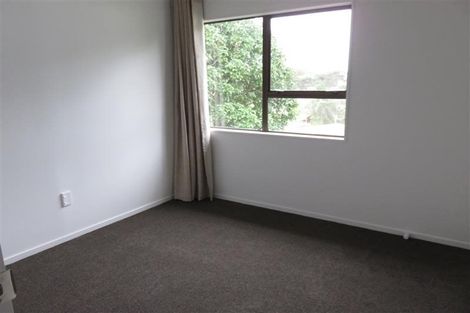 Photo of property in 20 Edgware Road, West Harbour, Auckland, 0618