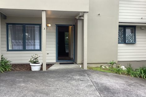 Photo of property in 3/53 The Avenue, Albany, Auckland, 0632