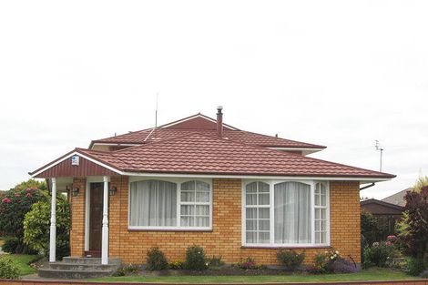 Photo of property in 17 Freebairn Street, Redwood, Christchurch, 8051
