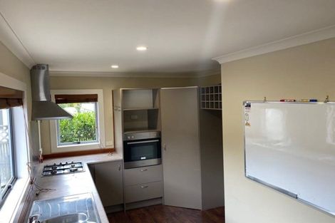 Photo of property in 8a Neeve Place, Taradale, Napier, 4112