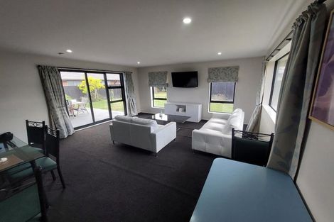 Photo of property in 3 Bargrove Close, Halswell, Christchurch, 8025