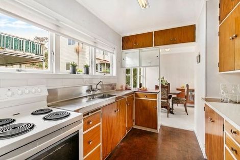 Photo of property in 8 Waratah Street, Birkenhead, Auckland, 0626