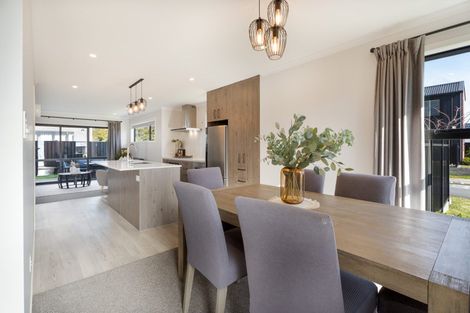 Photo of property in 38 Mawai Hakona Drive, Wallaceville, Upper Hutt, 5018