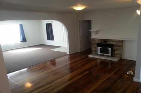 Photo of property in 29 Sutton Crescent, Papakura, 2110