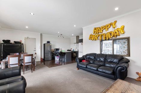 Photo of property in 24c/132 Stancombe Road, Flat Bush, Auckland, 2016
