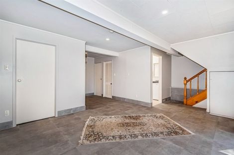 Photo of property in 31 Lingham Crescent, Torbay, Auckland, 0630