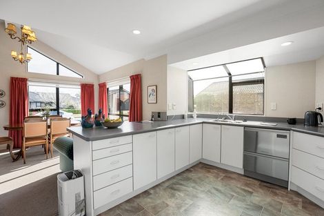 Photo of property in 58 Cedar Drive, Paraparaumu Beach, Paraparaumu, 5032