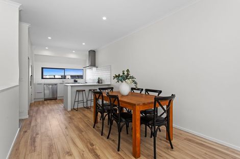 Photo of property in 15 Roundel Crescent, Whenuapai, Auckland, 0618