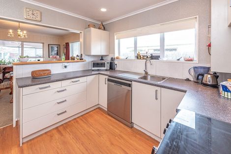 Photo of property in 14a Warwick Place, Springvale, Whanganui, 4501