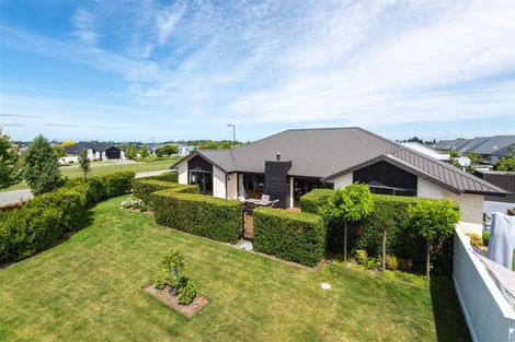 Photo of property in 26 Watkins Drive, Rangiora, 7400