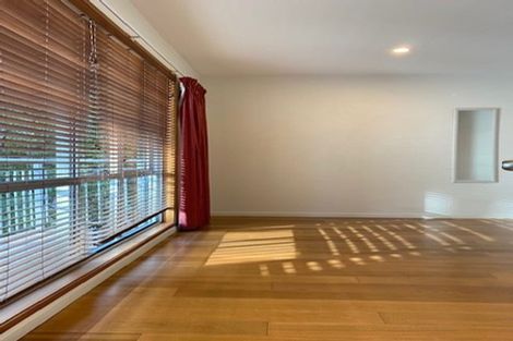 Photo of property in 8d Madeira Lane, Grafton, Auckland, 1023