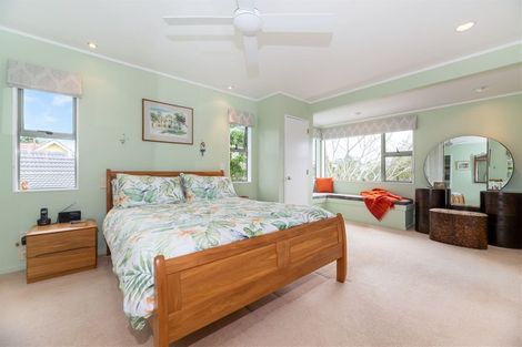 Photo of property in 2/16 Zion Road, Birkenhead, Auckland, 0626