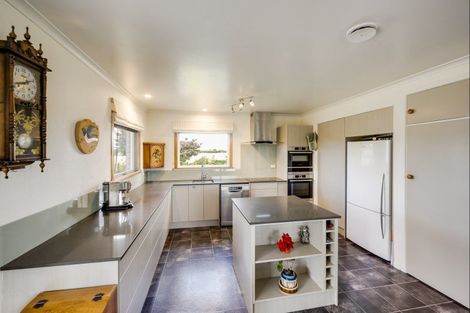 Photo of property in 68 Hill Road, Twyford, Hastings, 4175