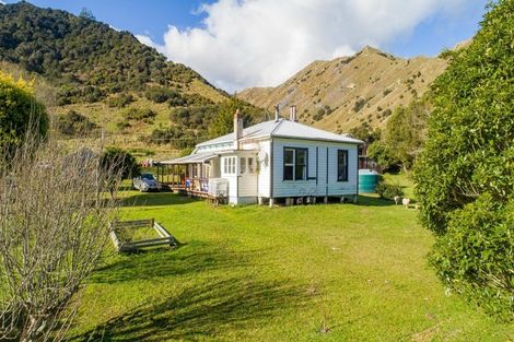 Photo of property in 3107 Whanganui River Road, Matahiwi, Whanganui, 4576