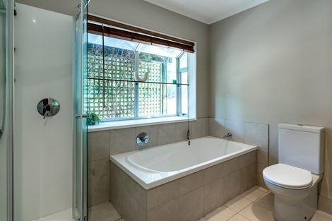 Photo of property in 103 Wirihana Road, Titirangi, Auckland, 0604