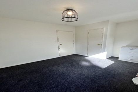 Photo of property in 2/13 Tallington Crescent, Torbay, Auckland, 0630