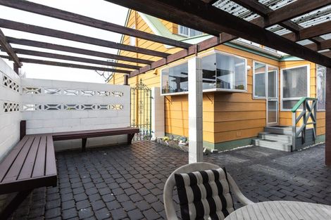 Photo of property in 17 Momorangi Crescent, Redwood, Christchurch, 8051