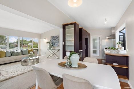 Photo of property in 49 Tiraumea Drive, Pakuranga, Auckland, 2010