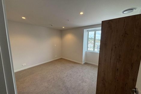Photo of property in 702/32 Kent Terrace, Mount Victoria, Wellington, 6011