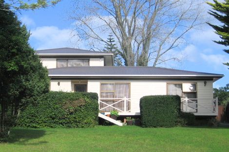 Photo of property in 6 Lendic Avenue, Henderson, Auckland, 0612