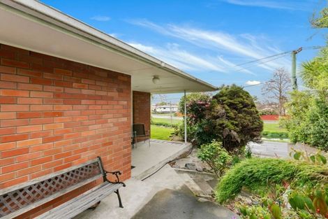 Photo of property in 213 Fifield Terrace, Opawa, Christchurch, 8023