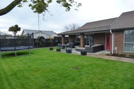 Photo of property in 111 Weston Road, St Albans, Christchurch, 8052