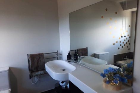 Photo of property in 16 Hadlow Place, Burnside, Christchurch, 8041