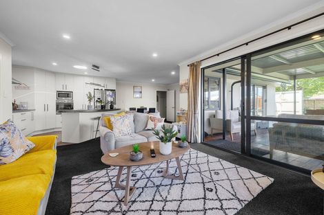 Photo of property in 444a Bower Avenue, Parklands, Christchurch, 8083