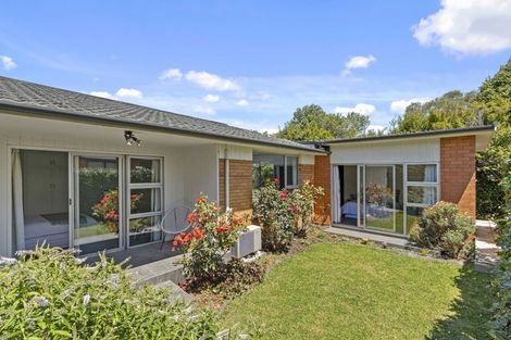 Photo of property in 1e Thorrington Lane, Cashmere, Christchurch, 8022