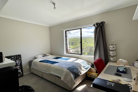 Photo of property in 100 Frobisher Street, Island Bay, Wellington, 6023