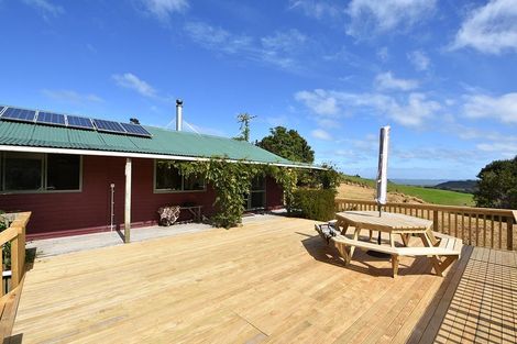 Photo of property in 2762 Kaipara Coast Highway, Glorit, Warkworth, 0984