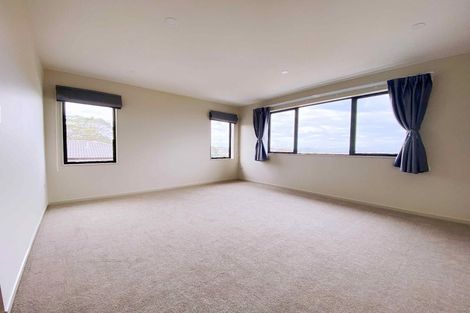 Photo of property in 38 Namsan Close, Fairview Heights, Auckland, 0632