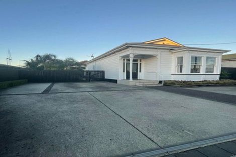 Photo of property in 239 Ruahine Street, Roslyn, Palmerston North, 4414