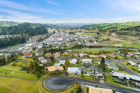 Photo of property in 10 Byars Avenue, Taumarunui, 3920