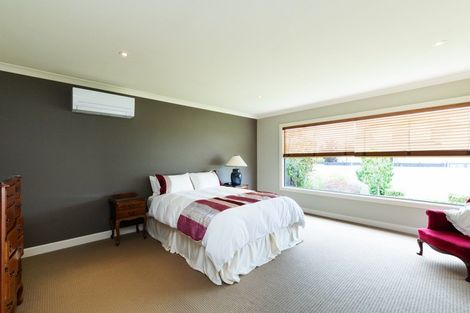 Photo of property in 42 Lincoln Terrace, Hokowhitu, Palmerston North, 4410