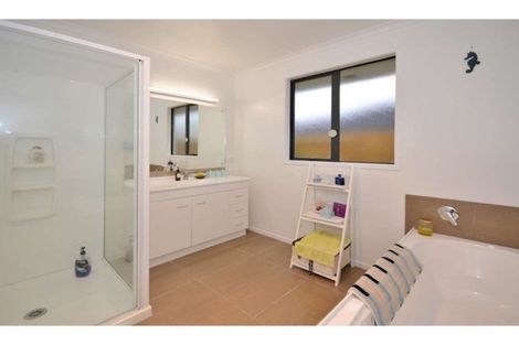 Photo of property in 20 Charlotte Kemp Drive, Kerikeri, 0230