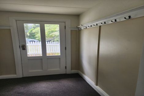 Photo of property in 6 Nikau Street, Eastbourne, Lower Hutt, 5013