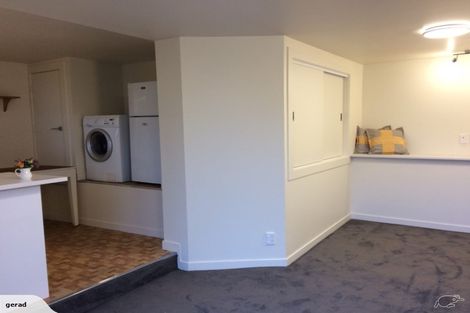 Photo of property in 27a Pinnacle Street, Seatoun, Wellington, 6022