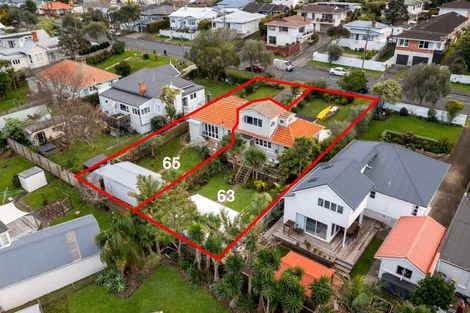 Photo of property in 63 Old Lake Road, Narrow Neck, Auckland, 0624