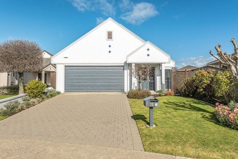 Photo of property in 12 Perrett Drive, Otamatea, Whanganui, 4500